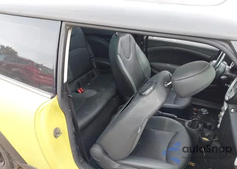 2010 Mini Cooper из США, поврежденный, VIN WMWMF3C59ATZ66269